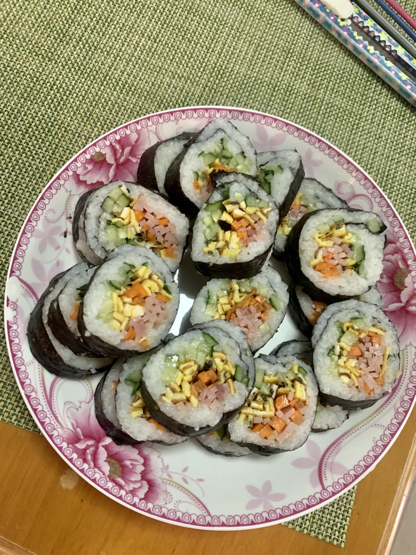 紫菜卷寿司