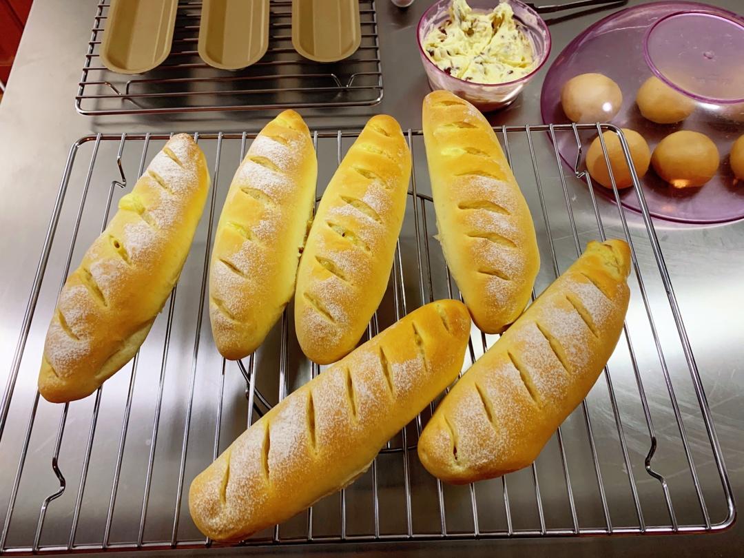 法兰克福香肠面包