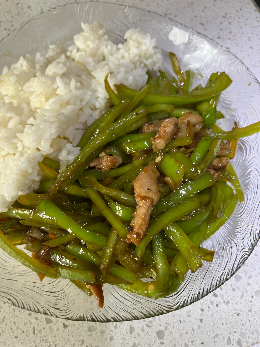 巨下饭的尖椒肉丝好吃得一碗接一碗