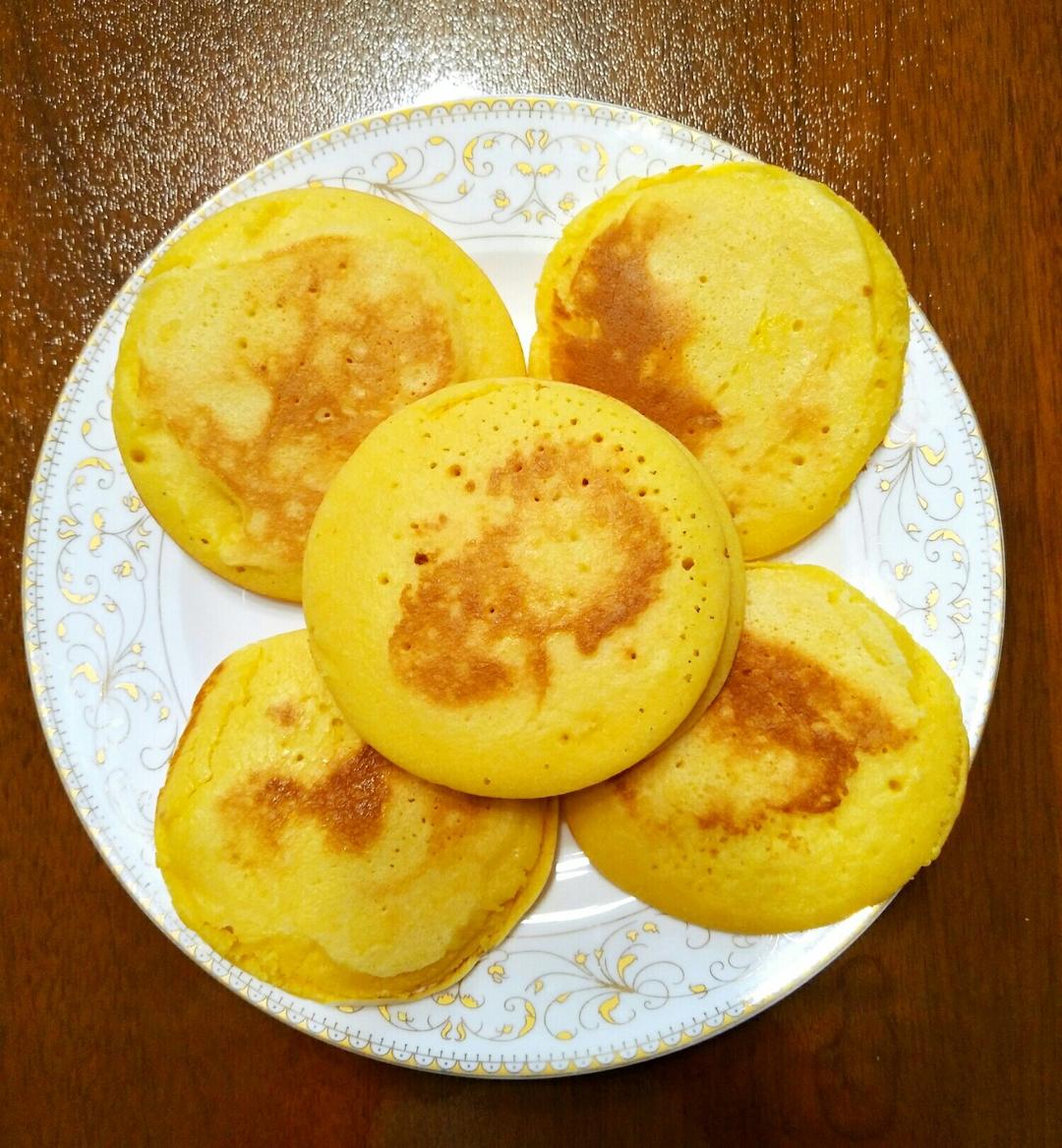 sunny--angel做的鸡蛋玉米饼(附松饼煎圆的方法)