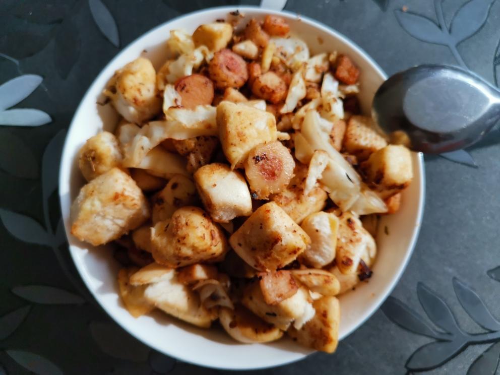 白菜什锦炒馒头的做法