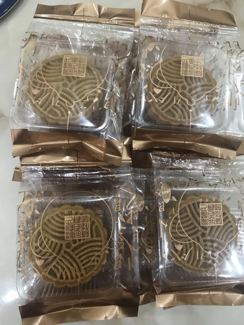 广式豆沙蛋黄月饼（步骤超详细，新手适用）