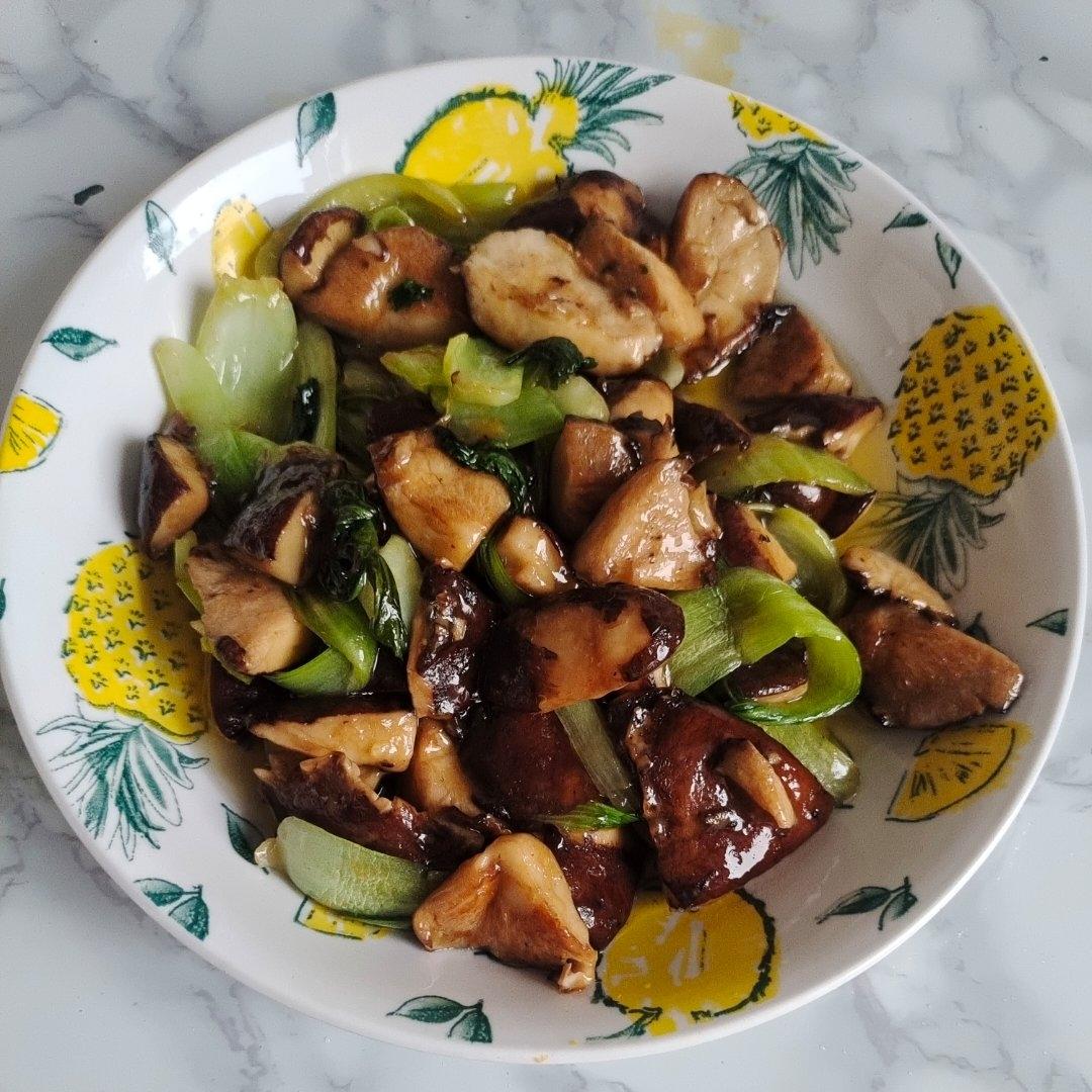 香菇油菜（简单快手）