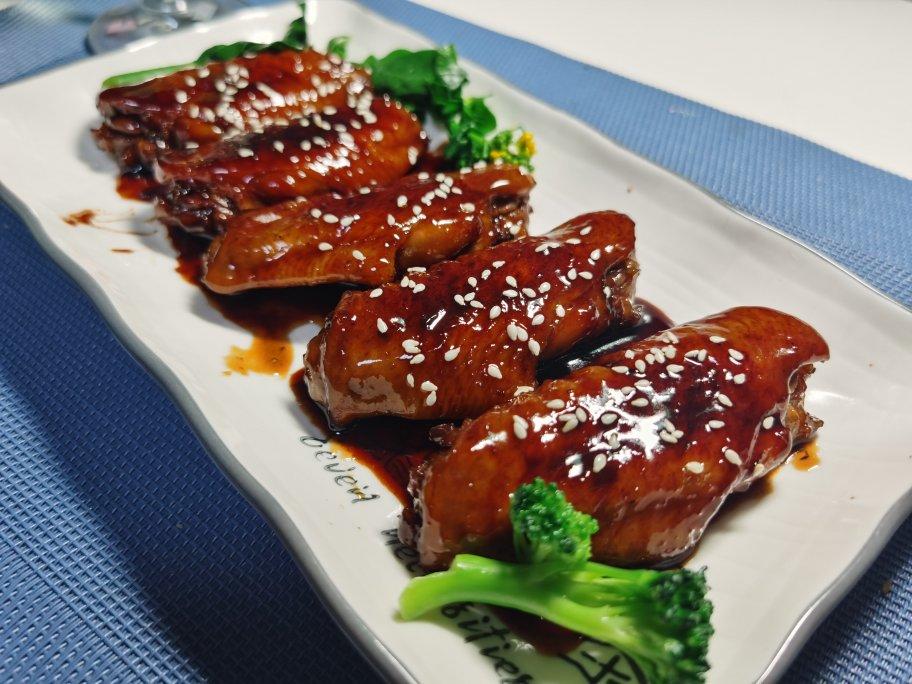 厨师长教你：“可乐鸡翅”的家常做法，味道鲜嫩可口，先收藏起来