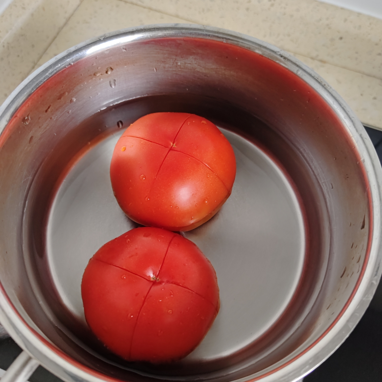番茄豆腐牛肉丸汤的做法 步骤1