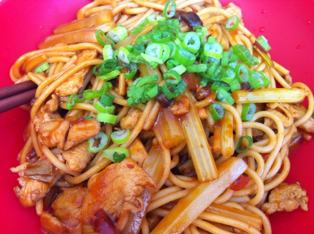 歹歹的新疆炒米粉