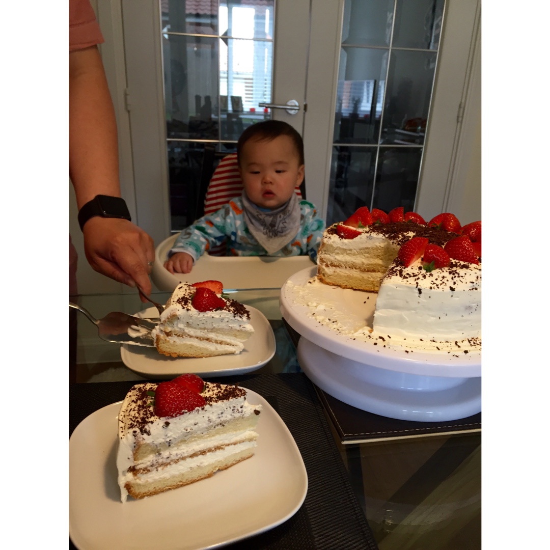 步骤最全面的戚风蛋糕（八寸）做法，成功率高！