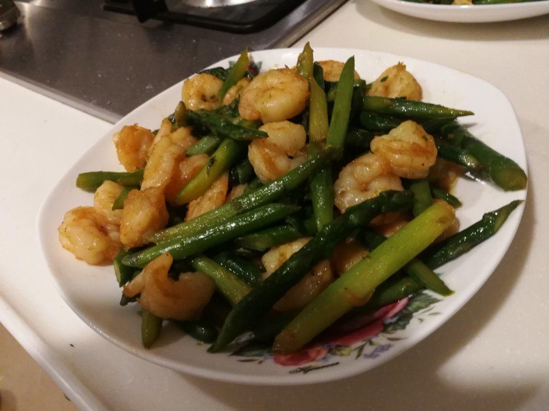 鲜虾百合芦笋