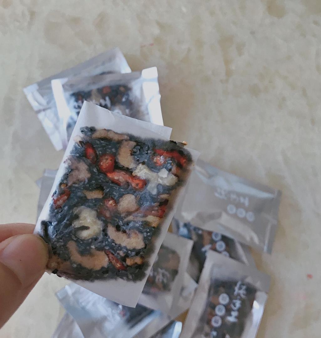 阿胶糕（固元膏）