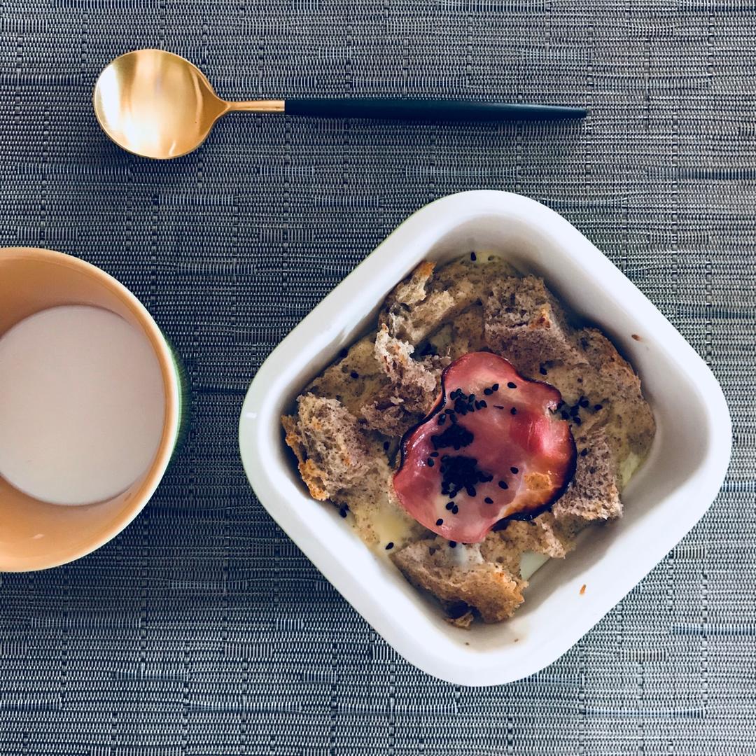 牛奶吐司鸡蛋布丁（失败吐司的归处）