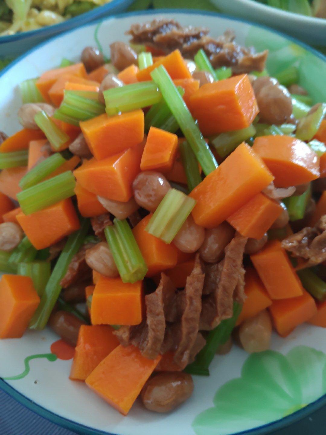 凉拌芹菜花生米胡萝卜