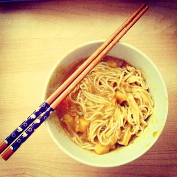 剩菜做的咖喱拌面