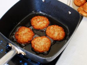 香煎藕饼│多力浓香花生油X金牌家宴的做法 步骤10