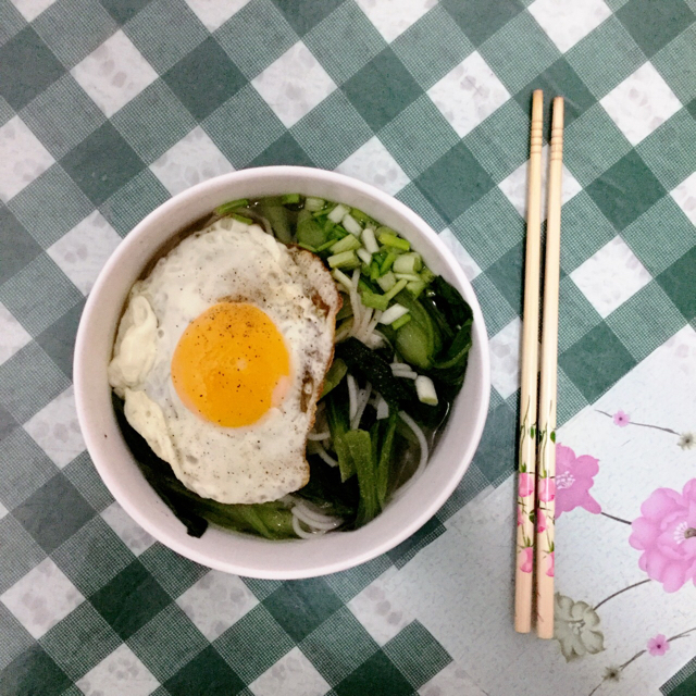 青菜鸡蛋面