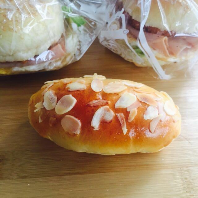 玉米粒小餐包