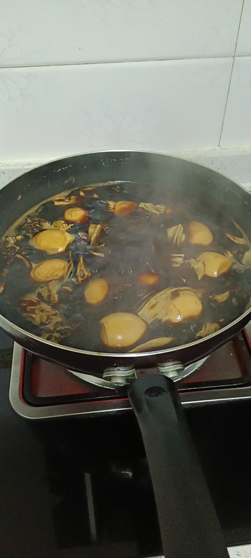 家常卤蛋，最简单的用料，味道超棒