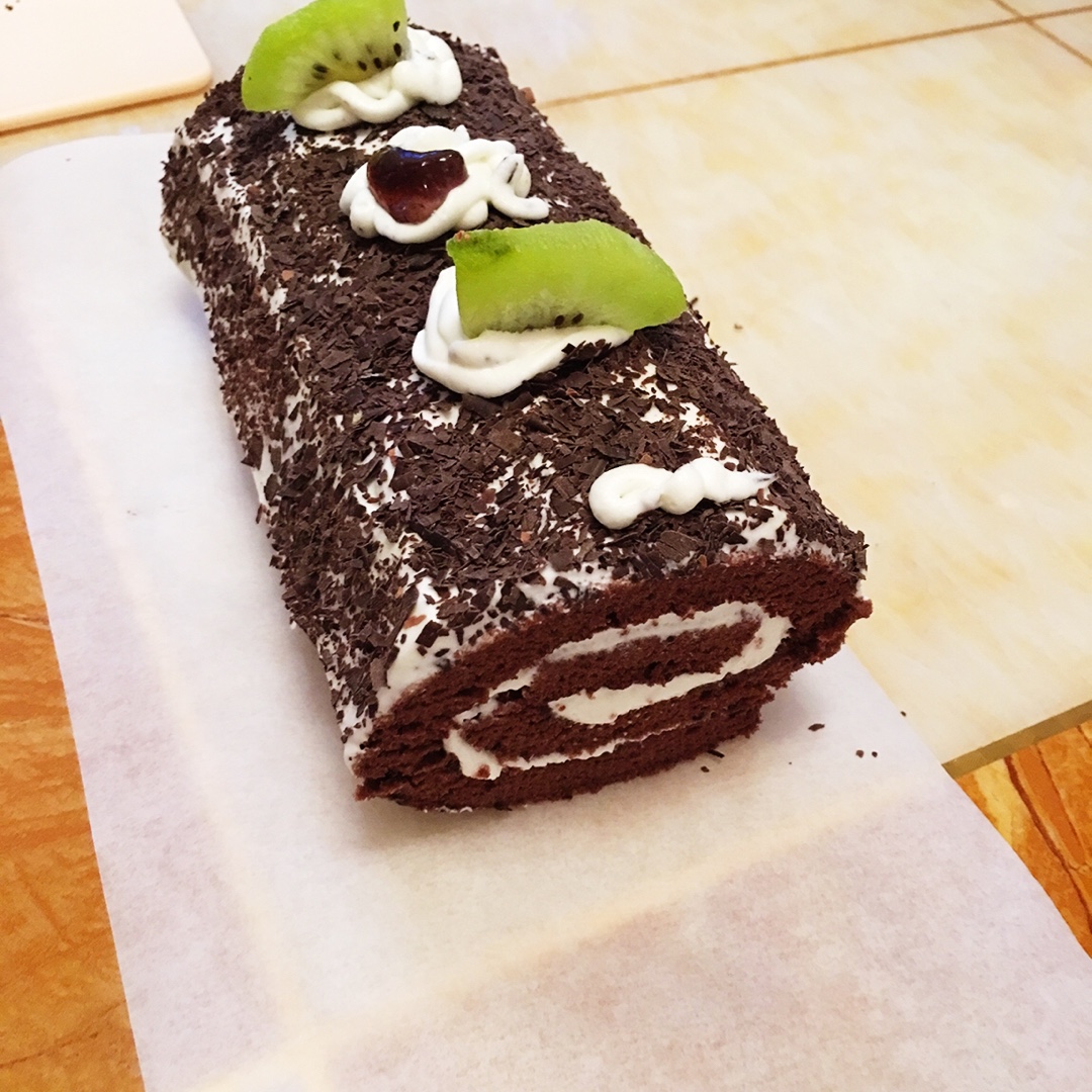 zhuzhu嗳烘培做的黑森林蛋糕卷