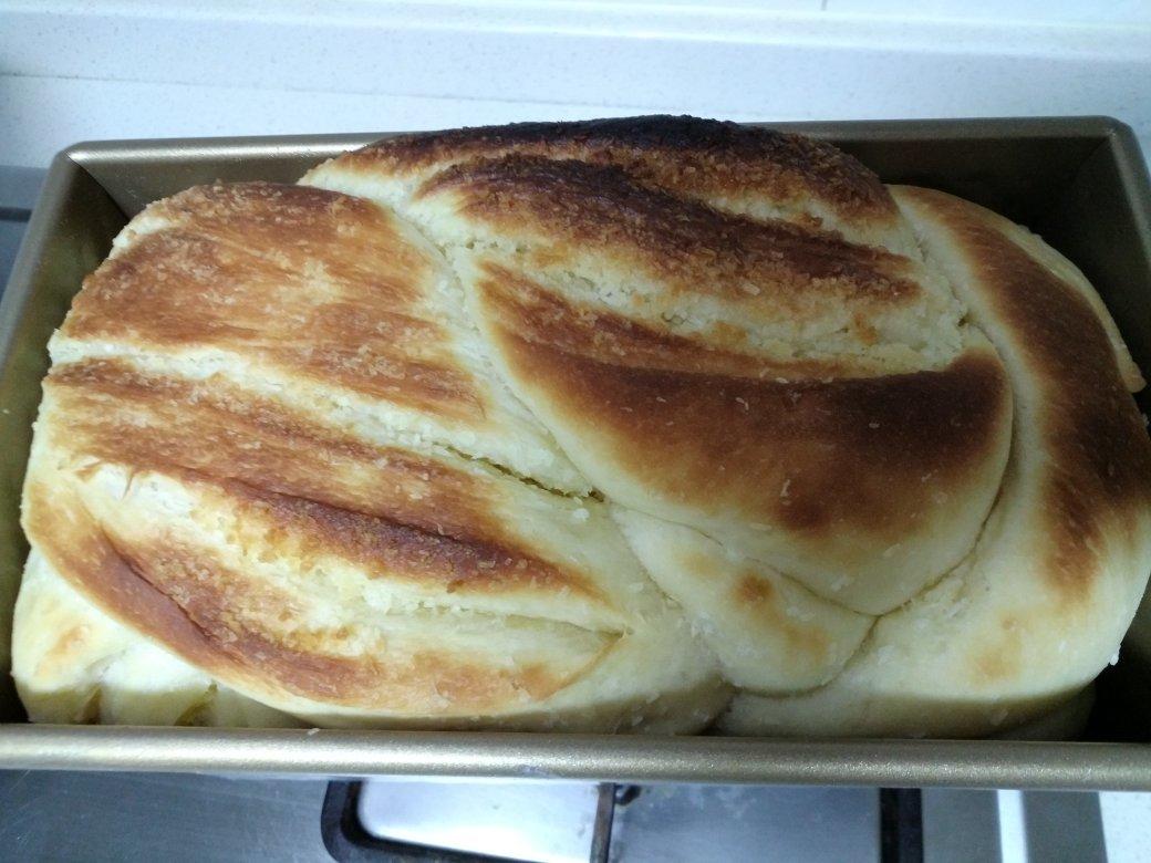 椰蓉吐司面包 Coconut Loaf