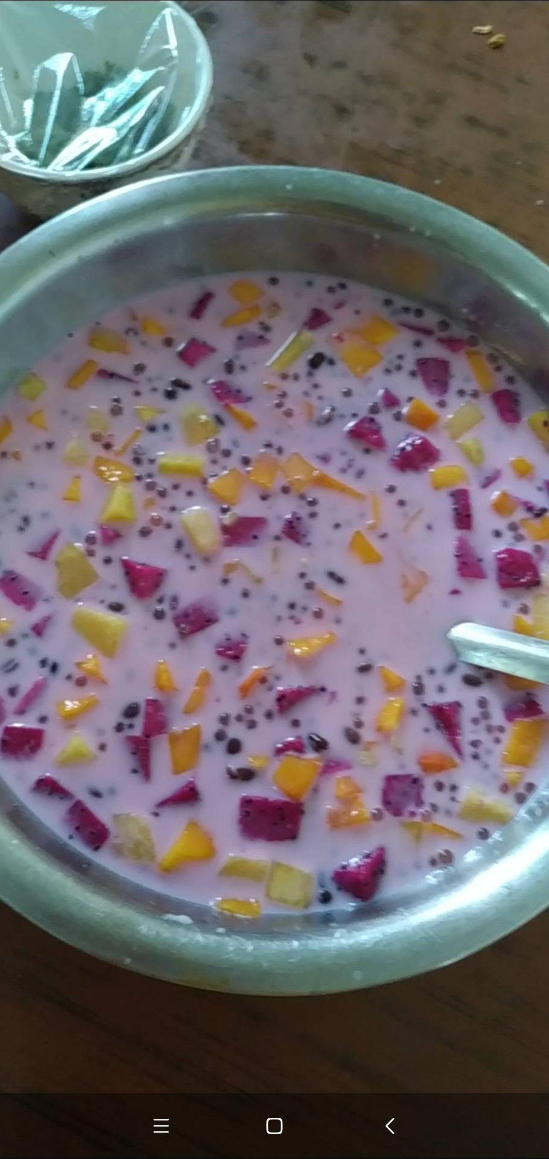 椰汁红豆西米露