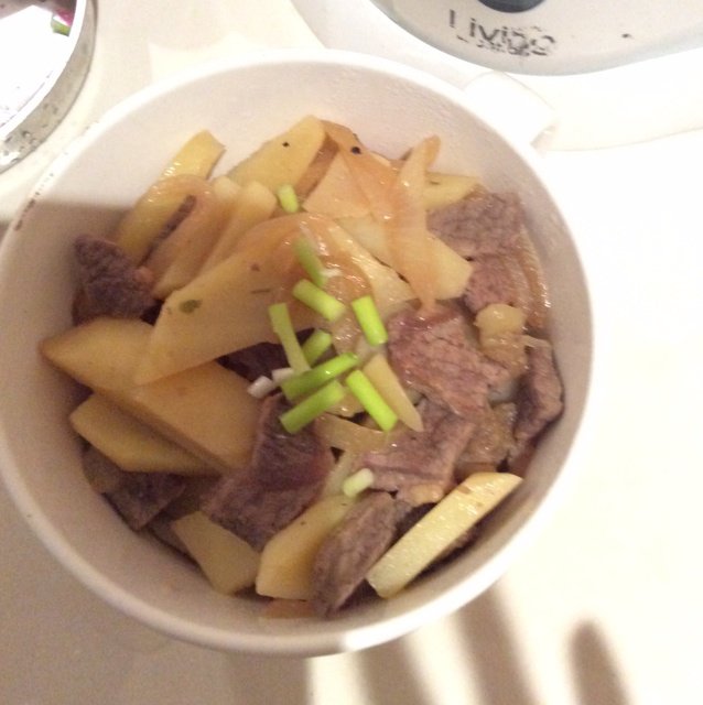 牛肉炒土豆