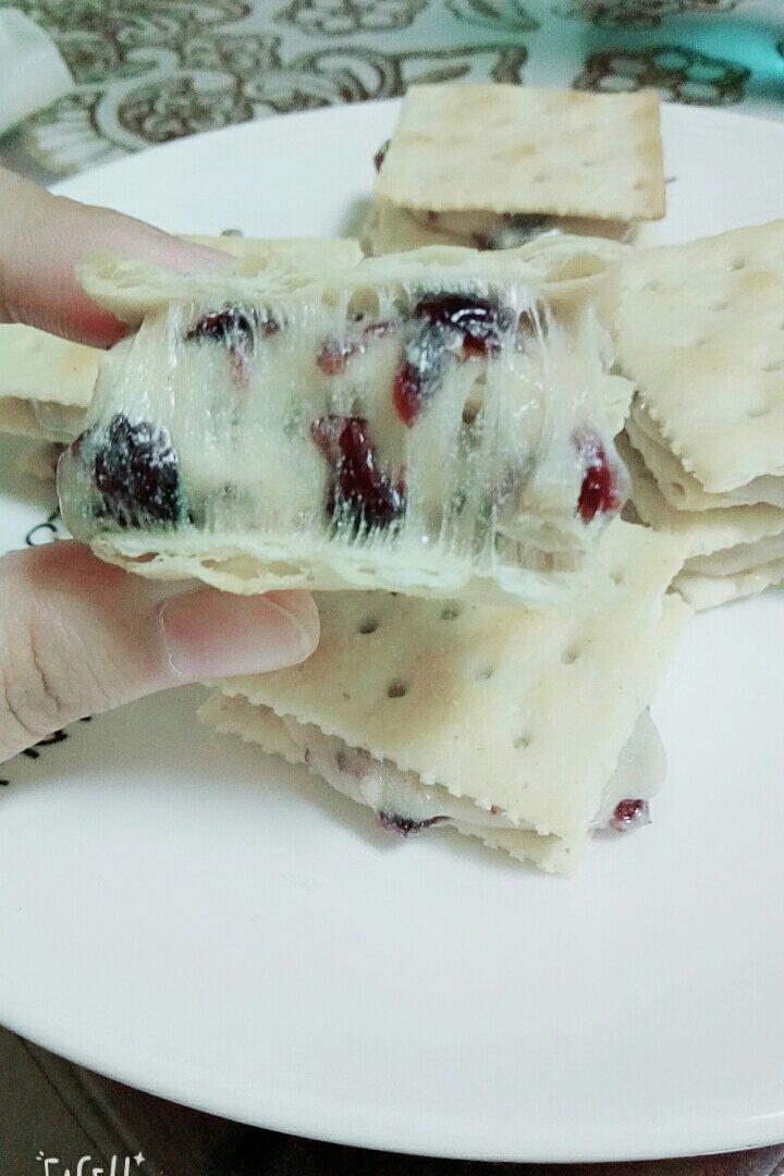 冬天也能拉丝的【蔓越莓牛轧糖饼干】快手棉花糖版