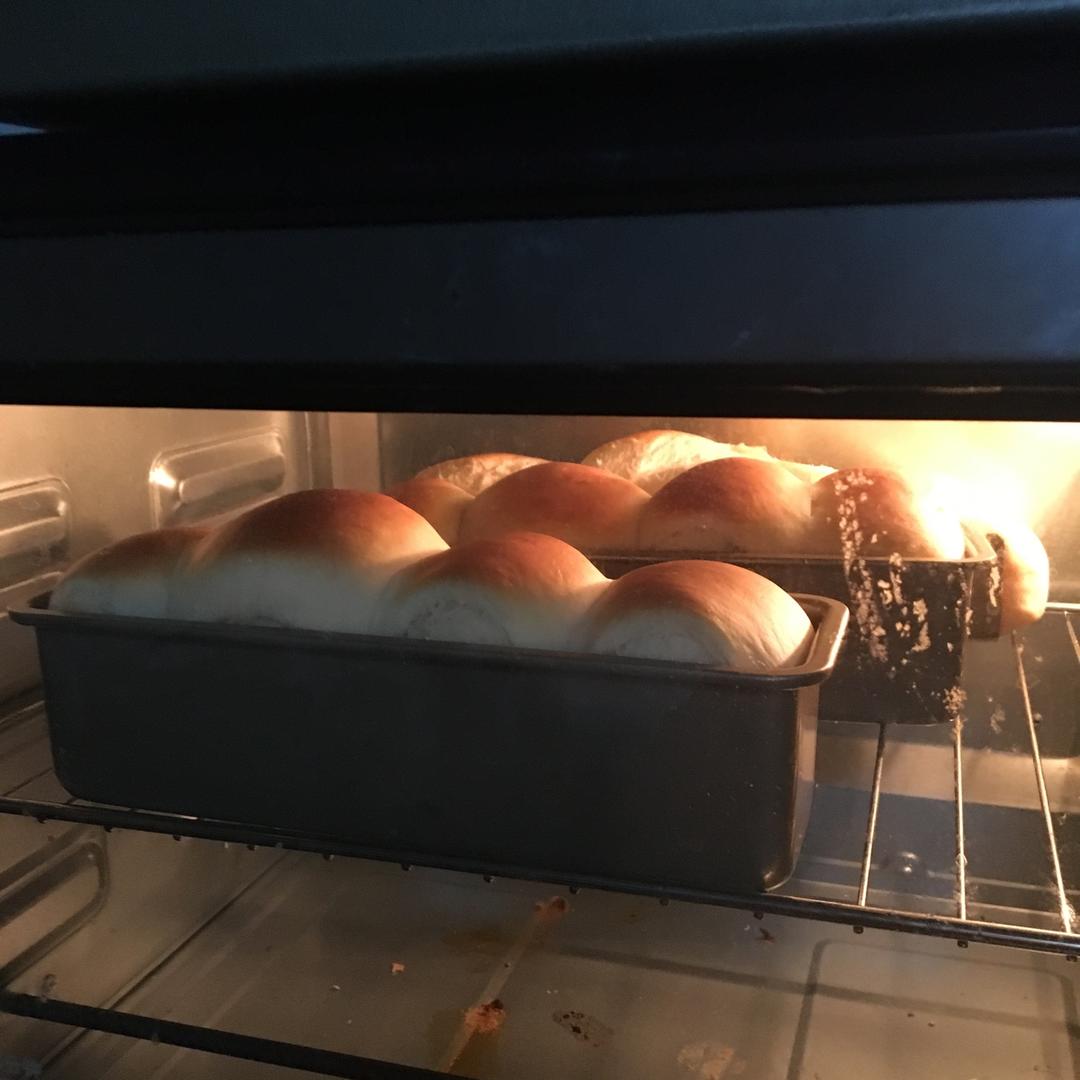 香软到爆的卡仕达土司