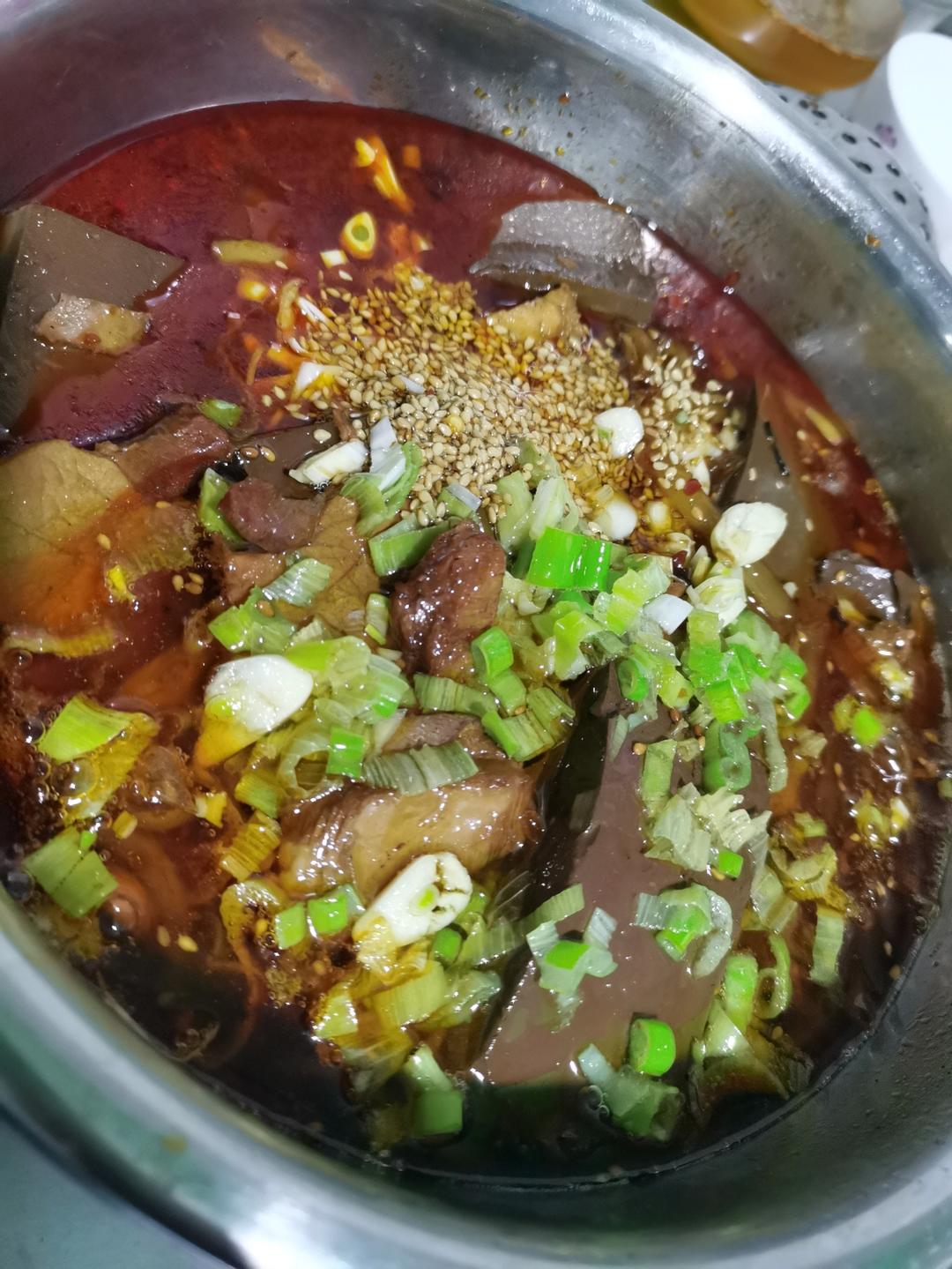 冬日火热暖胃🔥毛血旺