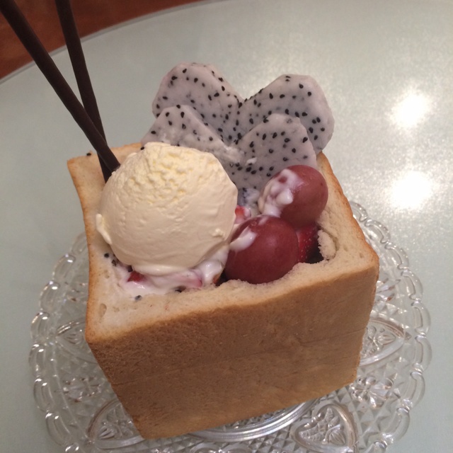 冰淇淋吐司盒的全部作品