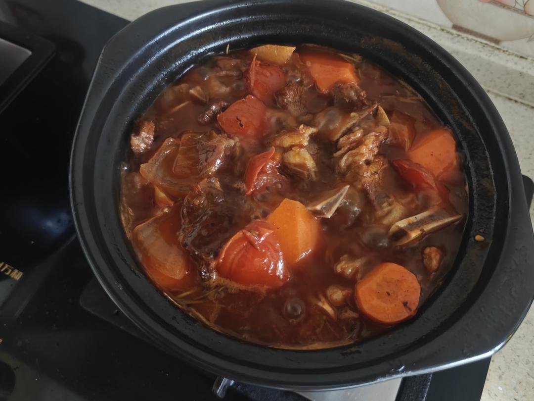 法式红酒炖牛肉