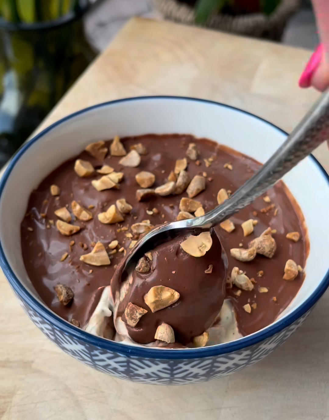 Reese’s inspired yoghurt bowl的做法