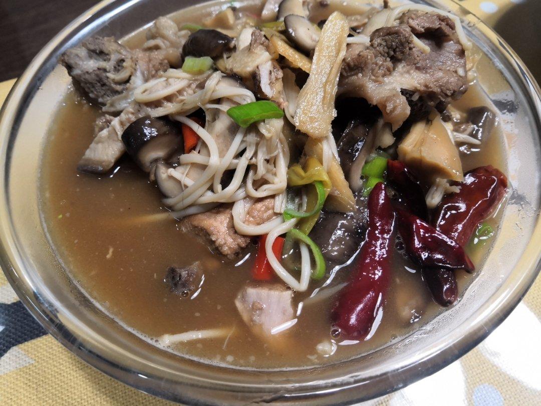 笋干烧排骨