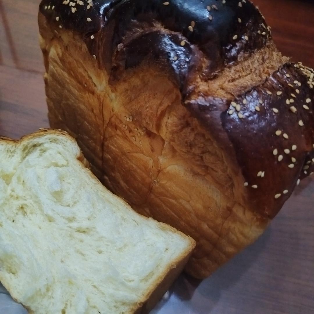 最好吃的牛奶吐司妃娟的100%中种北海道牛奶吐司奶油吐司