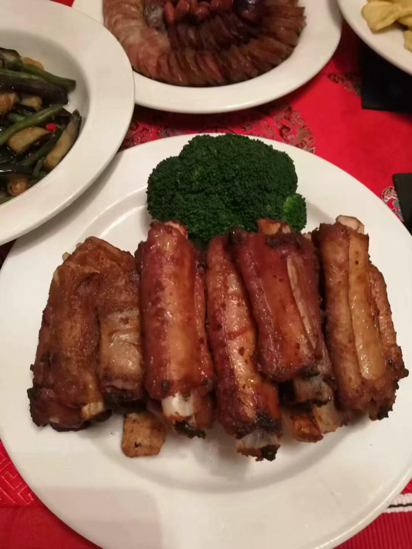 香酥排骨vs排骨蒸土豆
