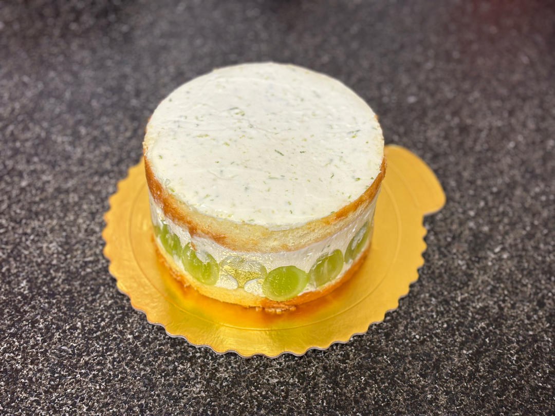 青柠青提慕斯蛋糕