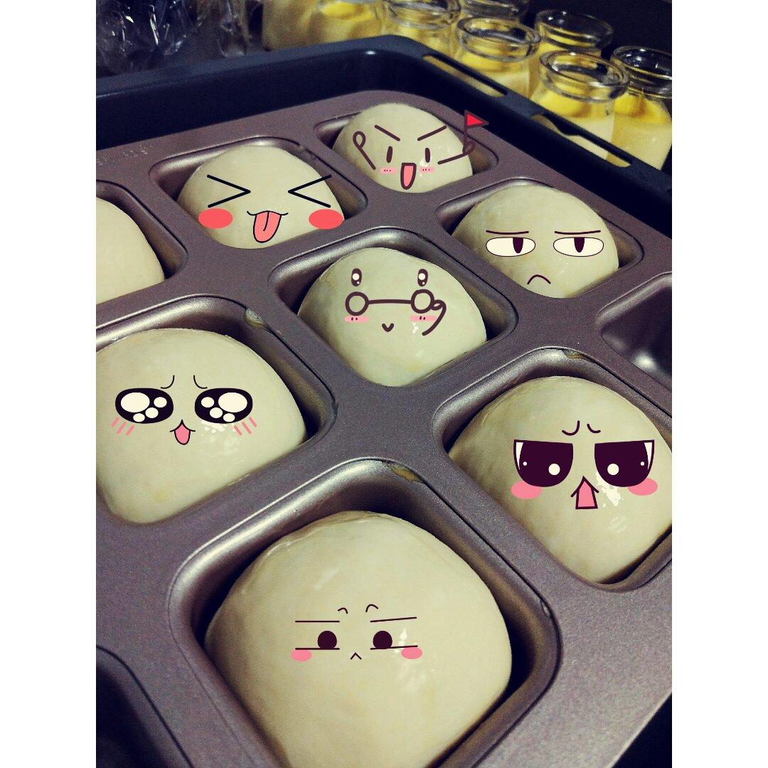 超软牛奶小餐包