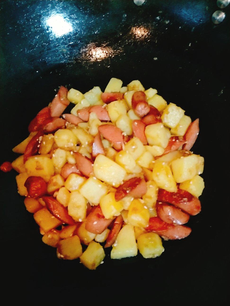 孜然火腿土豆丁