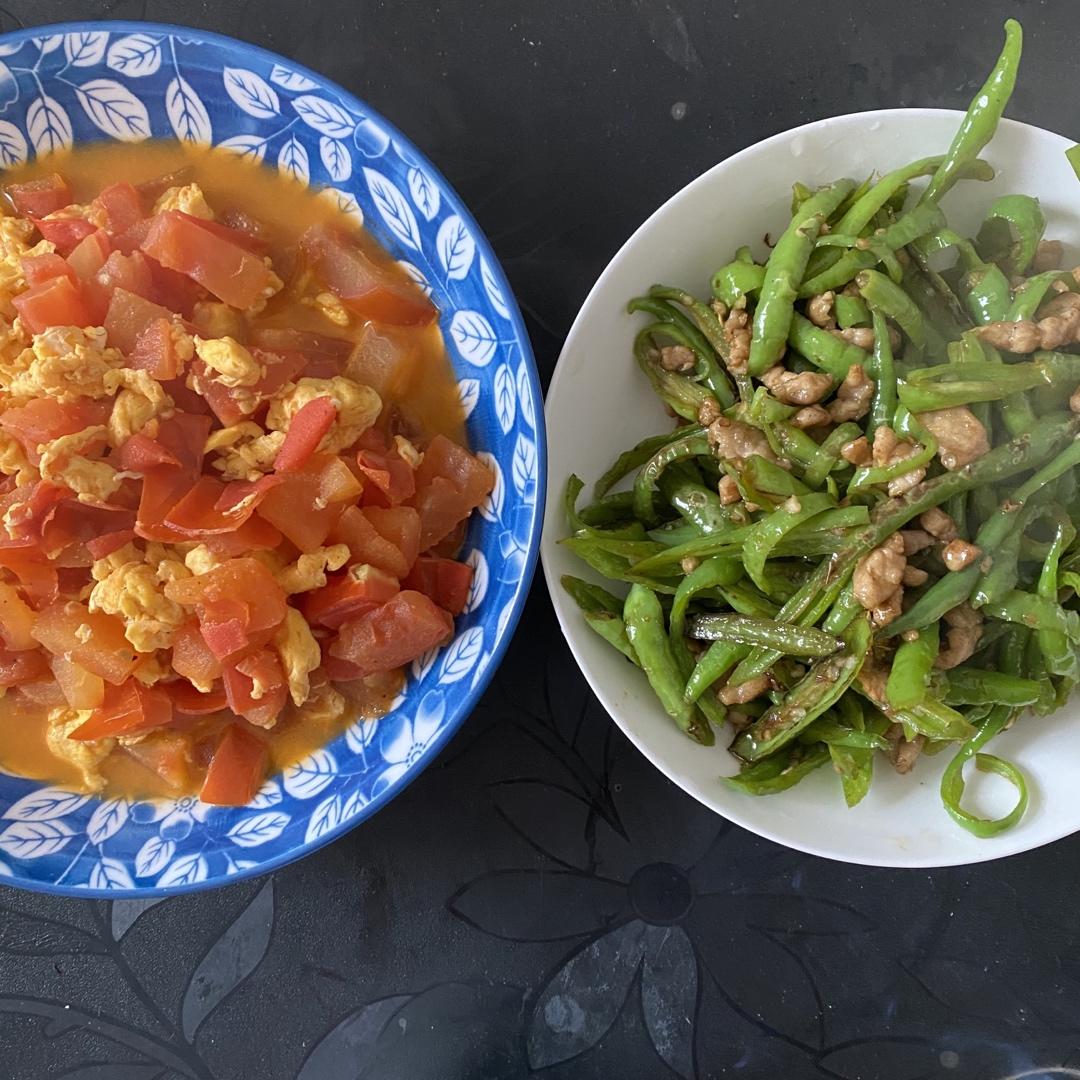 番茄炒鸡蛋（超浓的番茄味）