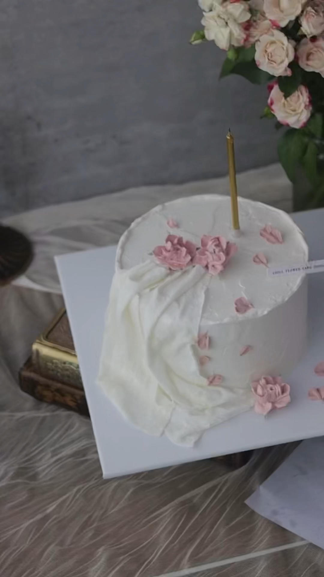 简约玫瑰裱花蛋糕