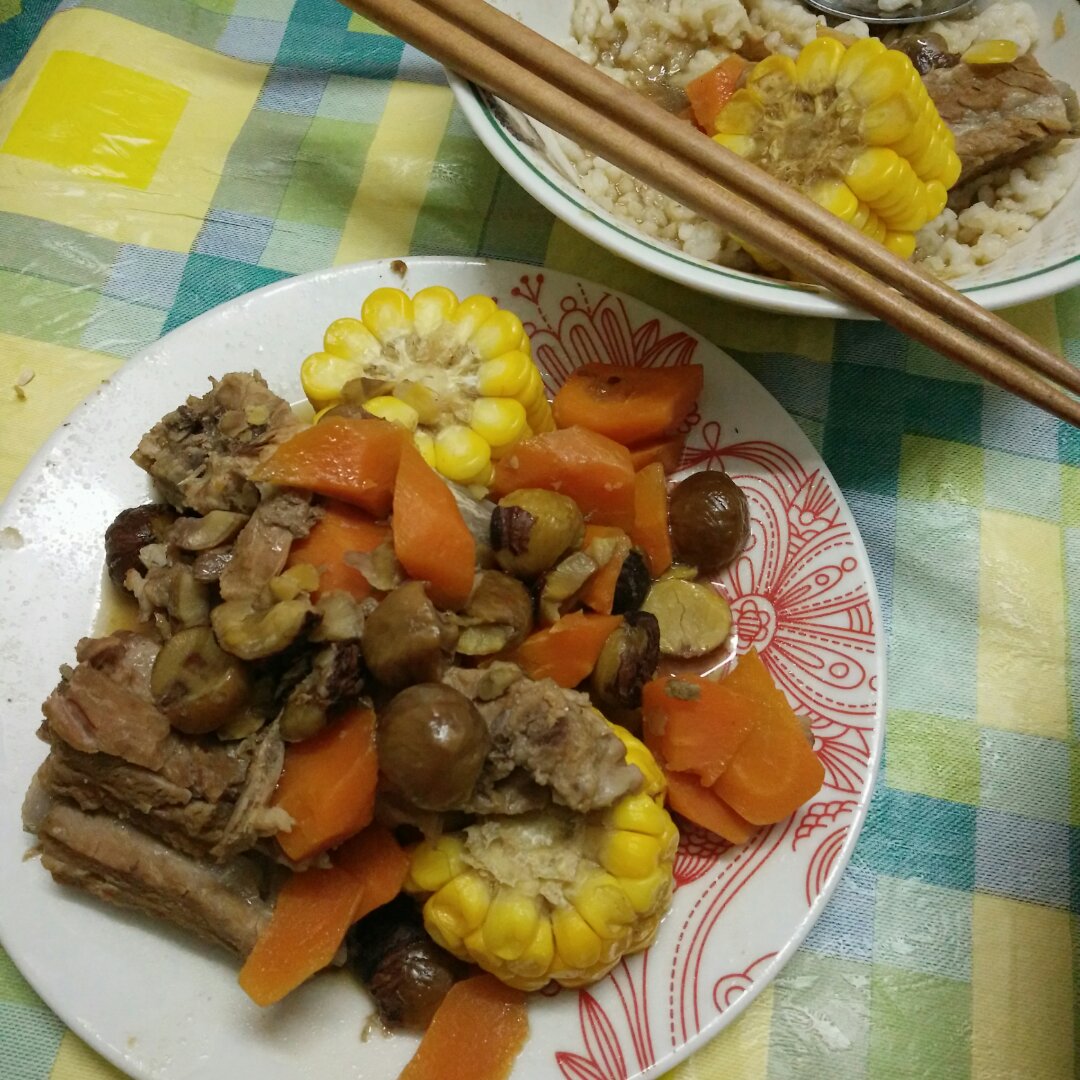 玉米板栗红烧排骨