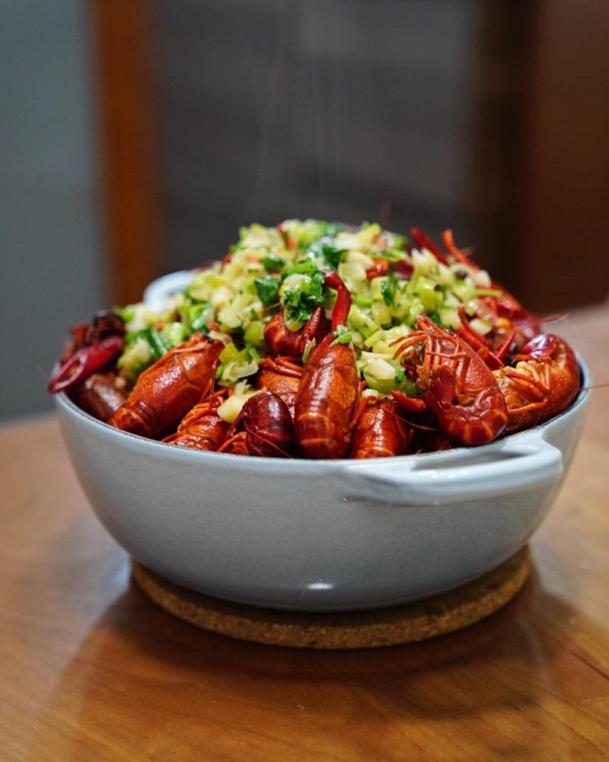 吮指回味十三香啤酒小龙虾