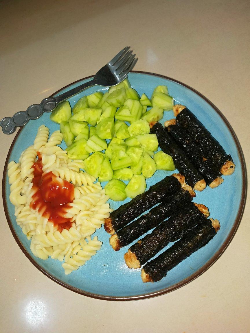 海苔鸡肉卷