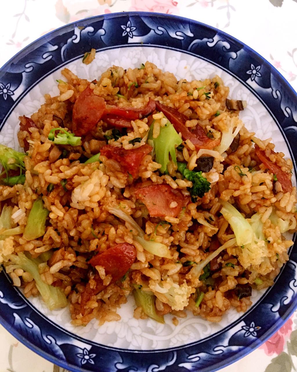 腊味煲仔饭（电饭煲版）