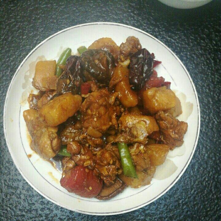 土豆焖鸡腿