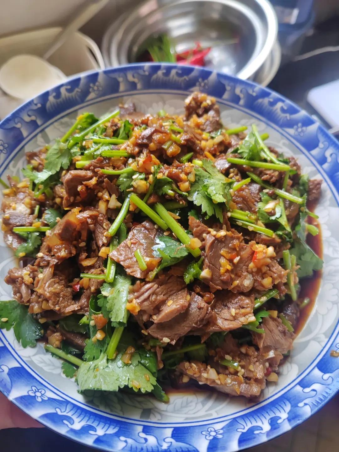 香菜拌牛肉