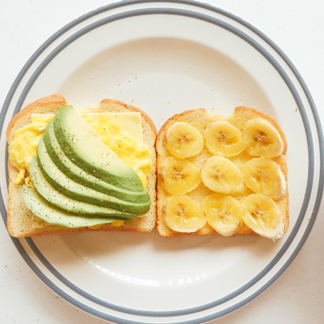鳄梨美式蛋多士