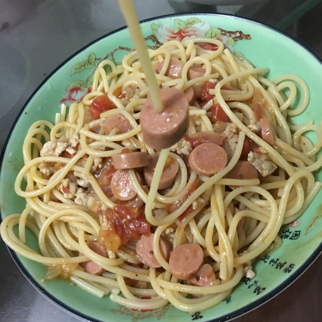 番茄肉酱意大利面