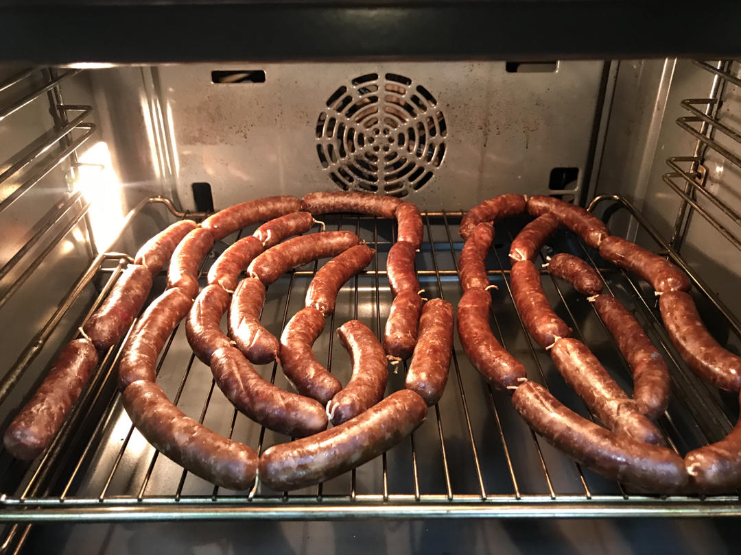 堂妈小厨——传统五香香肠