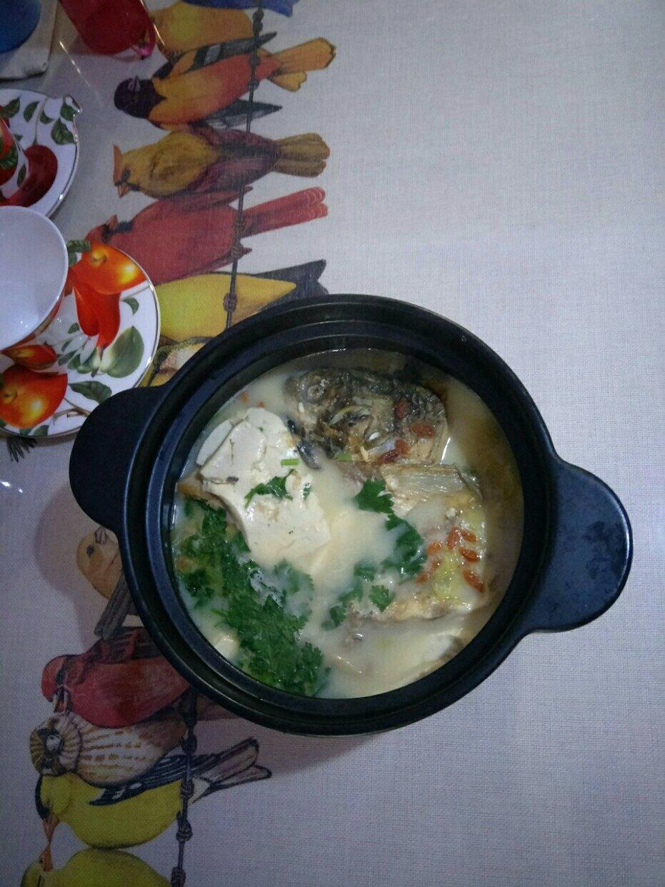鱼头豆腐汤