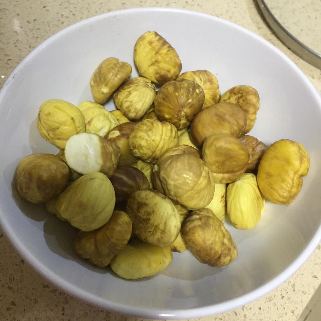 巧剥板栗皮的方法