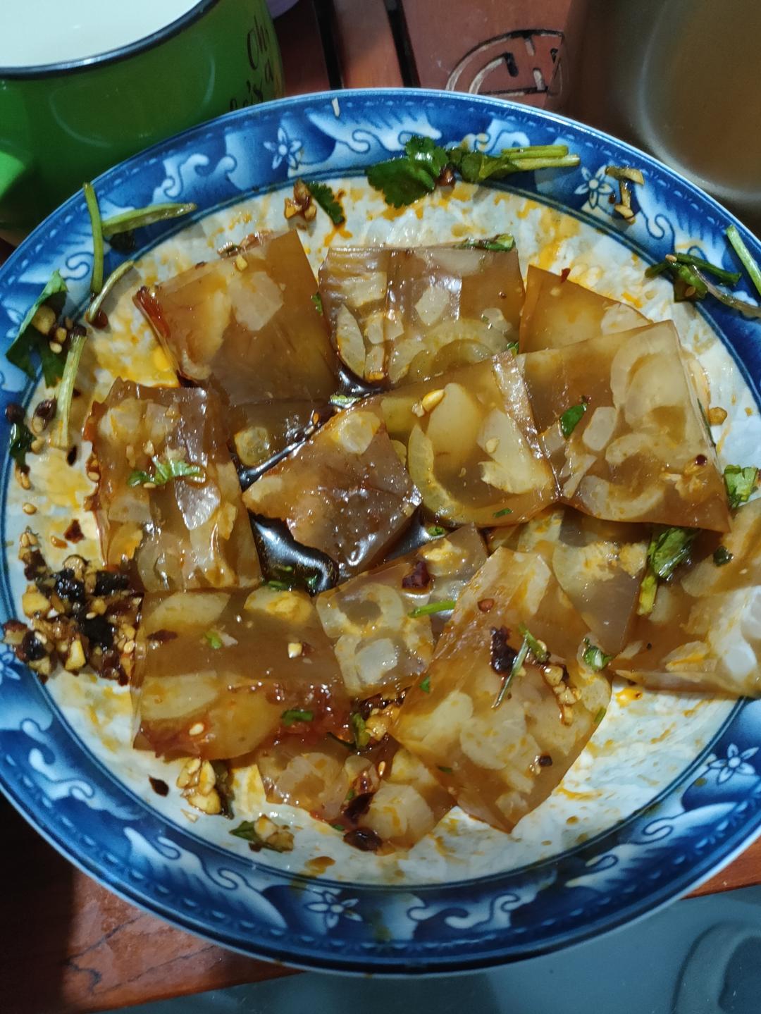 🔥凉拌猪皮冻❗️满满胶原蛋白常吃胜过你天天敷面膜